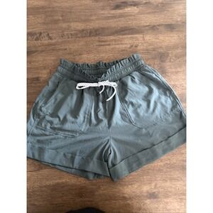 Zella Olive Green Elastic Waist Drawstring Active Cuffed Shorts Small Athletic